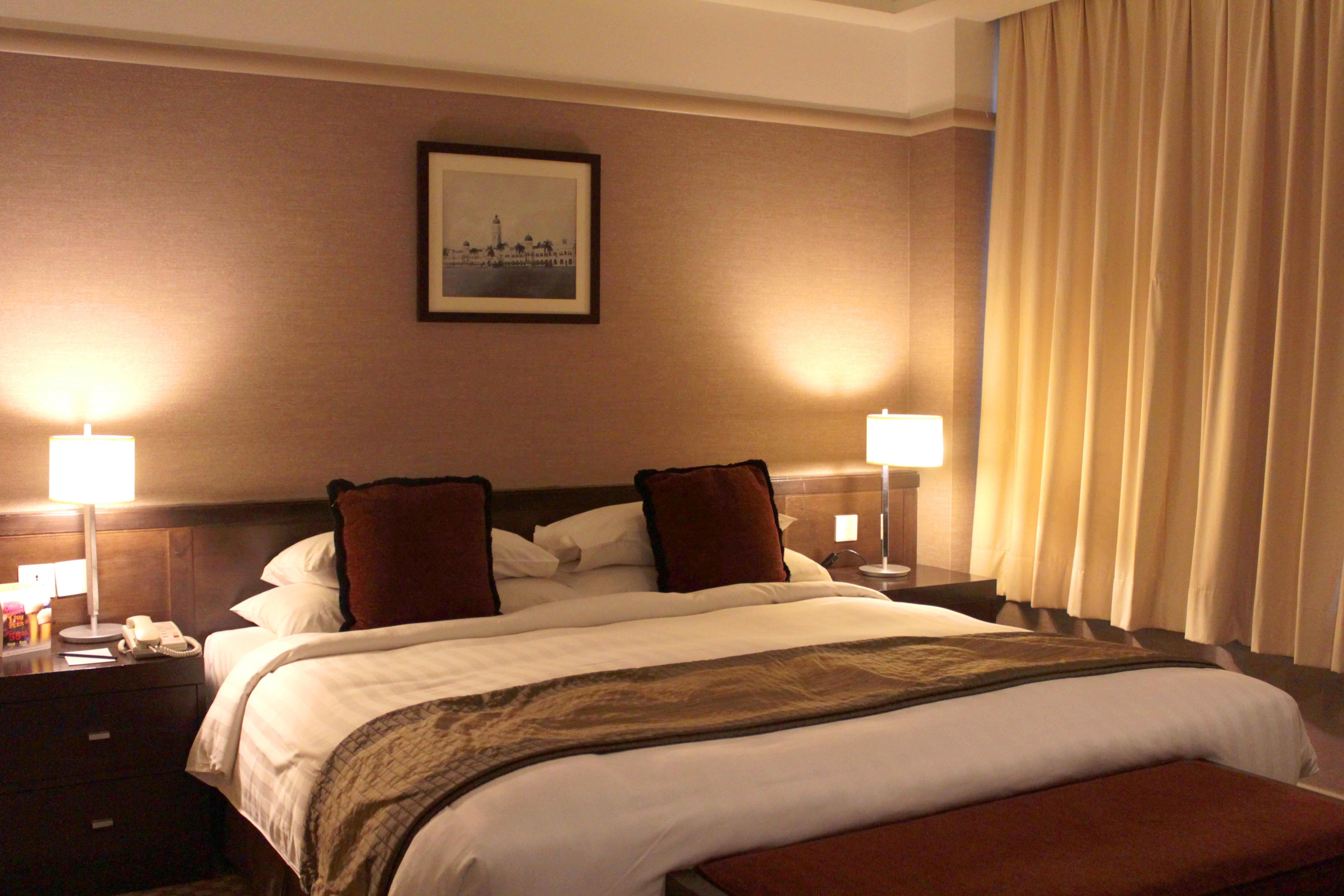 Pacific Regency Hotel Suites Kuala Lumpur Ngoại thất bức ảnh A bedroom at the hotel