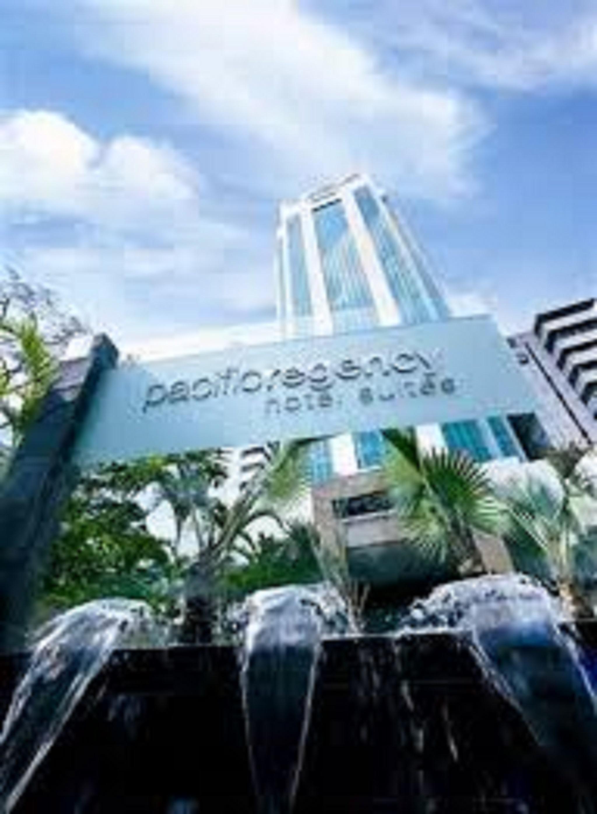 Pacific Regency Hotel Suites Kuala Lumpur Ngoại thất bức ảnh The entrance of the hotel