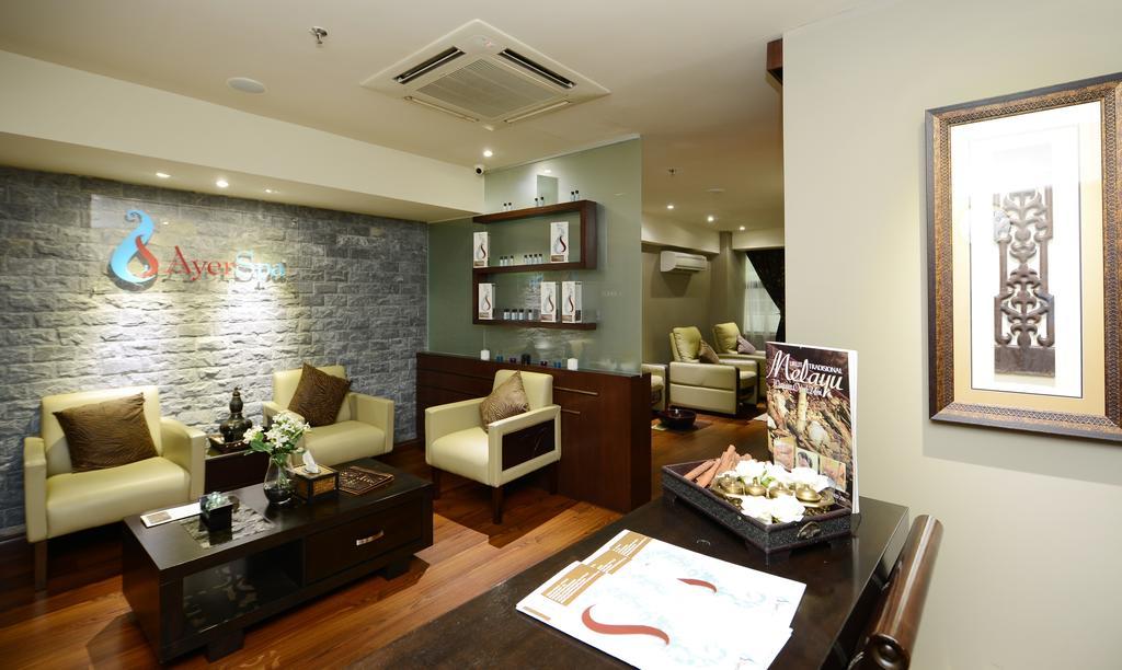 Pacific Regency Hotel Suites Kuala Lumpur Ngoại thất bức ảnh Awaiting area at a spa